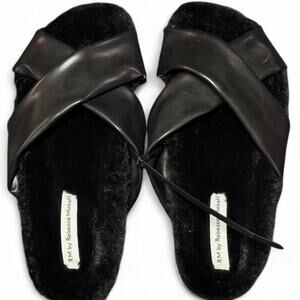 RM Rebecca Minkoff Black Super Soft Faux Fur Faux Leather Criss Cross Slides 6